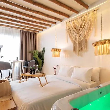 Boho Room-jacuzzi-city Center Appartamento