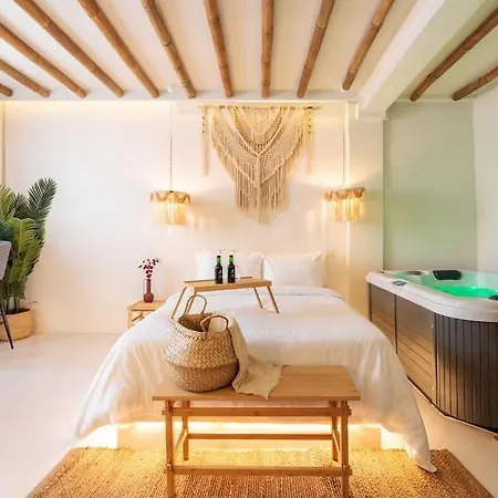 Appartamento Boho Room-jacuzzi-city Center Salonicco
